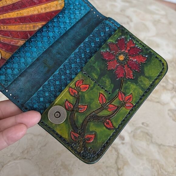 Handcrafted Leather Heavily Tooled & Painted Wallet - Picture 5 of 5